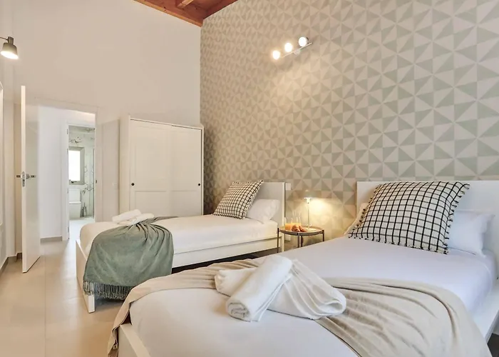 Pacific Ocean Villa *